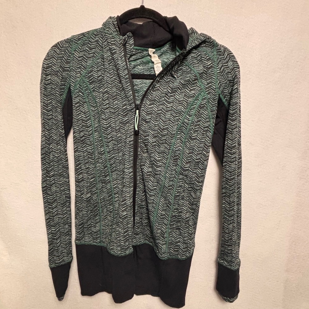 Lululemon Daily Practice Spacebone Sea Mist Green Black Herringbone Jacket Sz 4